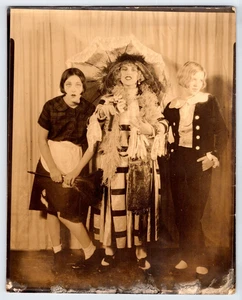 ORIG. 1920'S. MACK SENNETT COMEDIES. THREES COMPANY 8x10 PHOTO. - Picture 1 of 2