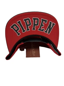 Chicago Bulls Pippen 33 snapback by Mitchell & ness. Very Rare Hat. Color Red - Picture 1 of 7