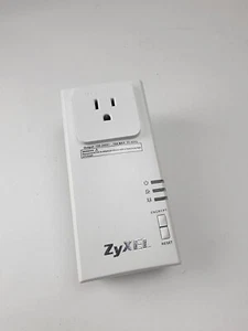 ZyXel PLA-407 Powerline Pass-Thru Ethernet Adapter - Picture 1 of 3
