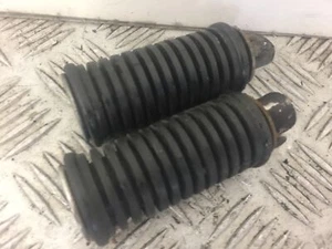 SUZUKI GZ125 GZ 125 MARAUDER REAR PEGS YEAR 1998 2002 (STOCK 330) - Picture 1 of 3