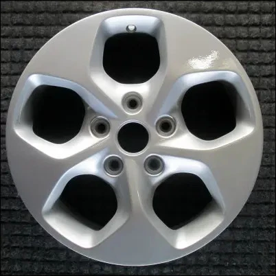 Llanta Chrysler Pacifica 17 pulgadas pintada OEM de 2017 a 2020 Foto 1 de 1