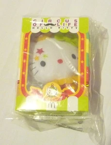 Juguete de peluche HELLO KITTY 6" Circo de la Vida PAYASO McDonalds Malasia COMO NUEVO 2014 McD - Imagen 1 de 13