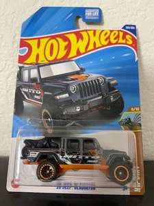Hot  Wheels 2025 Super Treasure Hunt ‘20 Jeep Gladiator - Picture 1 of 1