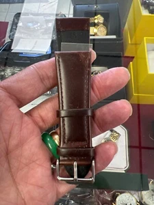 Cinturino per orologi in vera pelle 24 mm colore marrone. - Foto 1 di 5