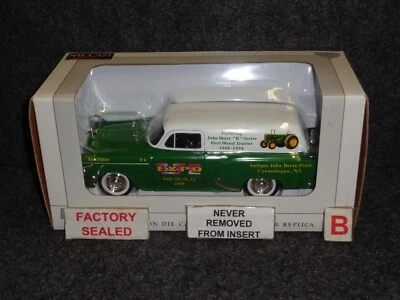 1954 CHEVY SEDAN DELIVERY JOHN DEERE Truck NY EXPO 1:24 SPECCAST  DIECAST - Image 1 of 4