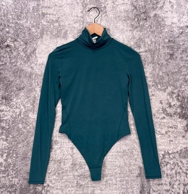 Top Lululemon Pequeño Mujer Maravilloso Ultrasuave Nulu Cuello Alto Body Verde Foto 1 de 4