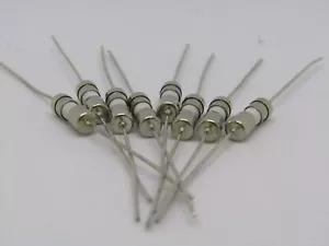 Fußblei Keramiksicherung 2,5 A langsam & F2,5AL T2.5AL250V T2500mA 3,6x10 mm Axialverstärker - Bild 1 von 21