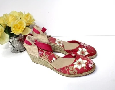 Tommy Hilfiger Espadrille Wedges Size 9.5 Red Floral Canvas Ankle Tie Shoes Foto 1 de 4