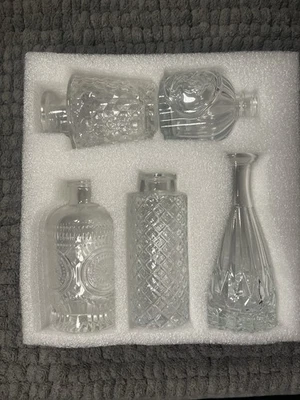 Set of 5 Small Glass Vases - Image 1 of 4