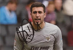 STEVENAGE: STEVE ARNOLD SIGNED 6x4 ACTION PHOTO+COA - Picture 1 of 1