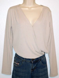 Wishlist Women's Size Small Long Sleeve Beige V-Neck Bodysuit Top NWT - Picture 1 of 4