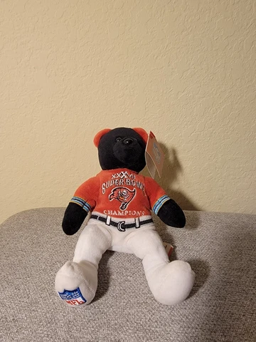 Tampa Bay Buccaneers Super Blowl XXXVII (37) 2002 Plush Beanie Bag Bear Cover
