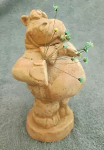 "Escultura de hipopótamo con flores ""Critters"" vintage de Kersten Bros. - 1973 - Imagen 1 de 7