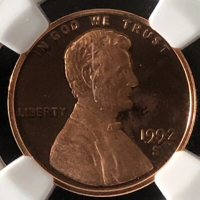 1992-S 1C RD PROOF ULTRA CAMEO Lincoln Memorial One Cent NGC PF69RD 3512419-043 - Image 1 of 4