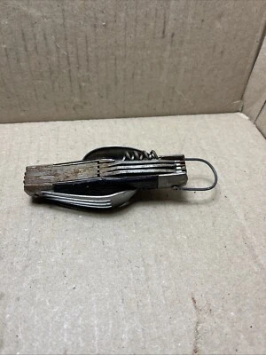 复古大号 11 工具露营刀-日本。 需要清洁,非常生锈 — 第 1/4 张图片