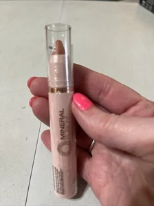 Mineral Fusion Sheer Moisture Lip Tint Empowered - versiegelt und 100 % authentisch - Bild 1 von 4