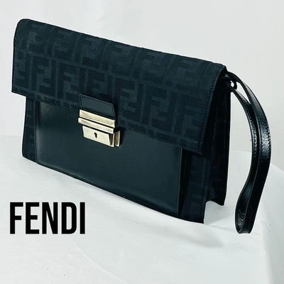 Bolso sin asas FENDI negro vintage usado para mujer cuero delgado bolso de noche Foto 1 de 4