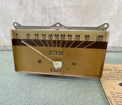 Velocímetro Flathead Ford 40 Deluxe Pass todavía funciona muy bien estado con manual  Foto 1 de 3