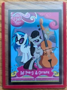 MY LITTLE PONY ENTERPLAY DJ PON-3 Y OCTAVIA PERSONAJE FOIL CARD SERIE 1 F42 - Imagen 1 de 2