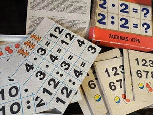 Vintage Soviet Board Game Children's Game teaches to multiply and divide USSR - Picture 1 of 13