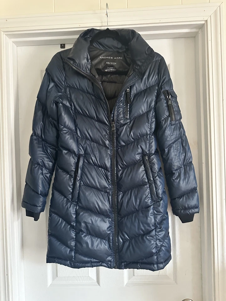 Abrigo Andrew Marc Puffer Mujer XS Azul Marino 650 Plumón Relleno Chaqueta Embalable Foto 1 de 4