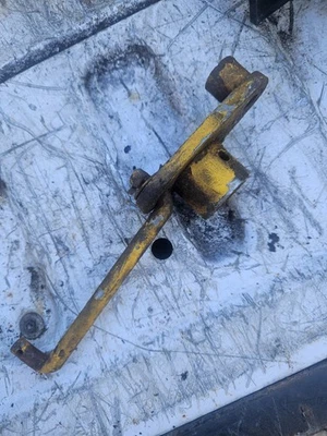 Cub Cadet Garden Tractor Pulling Bell Crank 582 1200 128 108 86 800 108 - Image 1 of 2