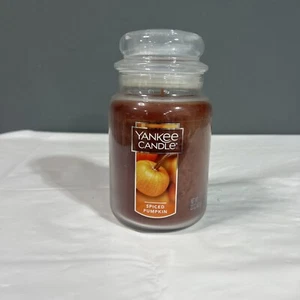 Yankee Candle Spiced Pumpkin Scented Classic 22oz Large Jar Single Wick AR - Picture 1 of 6