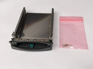 HDD HotSwap A3C40056861 Fujitsu-Siemens Primergy TX150 TX200 RX/TX300 u. a. - Picture 1 of 4