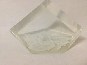 handgeschnitzter Plexiglas Acryl Fisch Skulptur Briefbeschwerer signiert - Bild 1 von 10
