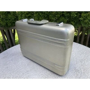 Vintage 50s Halliburton LA Silver Aluminum Briefcase 18x13x4.5 Thin Pre ZERO - Picture 1 of 9