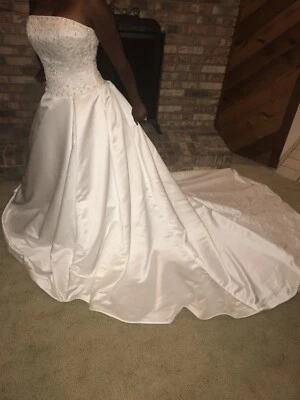 wedding dresses size 12 white strapless dress - Image 1 of 4