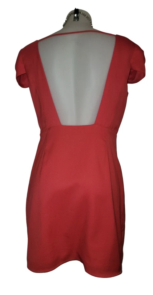 Mini Vestido Annabelle Talla L Para Mujer Rojo Recortado Espalda Lujo Funda Preppy Fiesta Foto 1 de 4