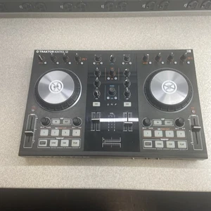 Native Instruments Traktor Kontrol S2 MK2 2-Channel DJ Controller Black - Picture 1 of 18