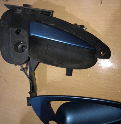 99-02 Mercury Cougar ВНЕШНЯЯ ДВЕРНАЯ РУЧКА И ОБОДОК без замка пассажирская правая сторона 1999 2002 - Изображение 1 из 4