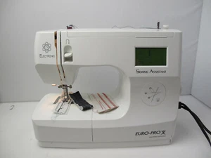 Euro-Pro 9025 Computer Assistant Sewing Machine Case - Picture 1 of 12