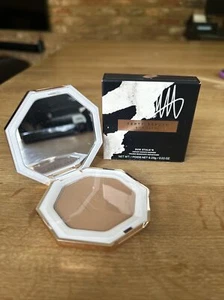 Fenty Beauty By Rihanna Sun Stalk'r Instant Warmth Bronzer Shady Biz New 6.23g - Picture 1 of 1