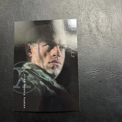 Jb101a The X-Files Temporadas 4 y 5 2001 #63 Alien Bounty Hunter Foto 1 de 2