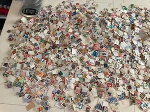 World Stamps off paper vintage to modern - 10,000 picked at random - Picture 1 of 12