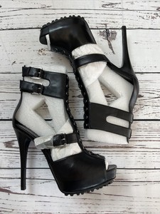 report signature high heels