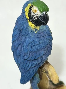 Vintage Blue Macaw Parrot Tropical Pet Bird Resin Figurine 5 1/2 Inches Tall VTG - Picture 1 of 7