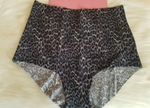 VICTORIA'S SECRET NO SHOW HIGH WAIST BRIEF PANTY BLACK LEOPARD MEDIUM NWT - Picture 1 of 11