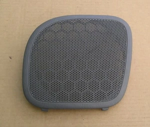 HONDA CR-V MK1 95-02 N/S PASSENGER FRONT DOOR SPEAKER COVER GRILL - S10 L - Picture 1 of 4