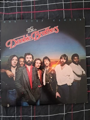 The Doobie brothers - One step closer vinyl lp 1980 - ex condition - Image 1 of 4