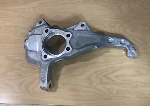 2024 Chevrolet Silverado OEM Front Spindle (Right) GM# 84453669 - Picture 1 of 4