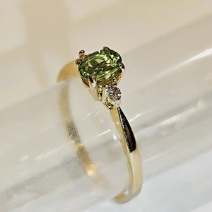 Anillo peridoto 0,36 ct con diamantes oro amarillo 9 quilates = 375 talla 57 perforado - Imagen 1 de 14