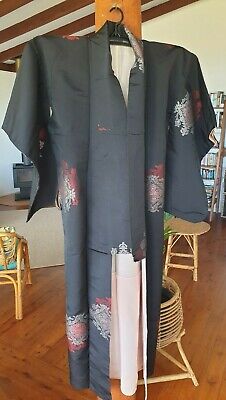 Fab Black With Red And Silver Pattern Vintage Japanese Full Length Kimono • 60$