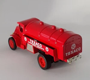 1989 Matchbox Models Of Yesteryear Y23 Mack AC Tanker - Texaco  - Picture 1 of 3