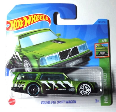 Hot Wheels - Volvo 240 Drift Wagon - Verde - HW SLAMMED 2023 - HKJ07 - Immagine 1 di 2