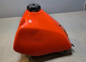 Honda XR200R Gas Fuel Tank OEM 1984-2002 - Picture 1 of 6