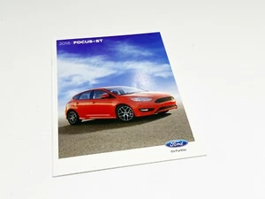 Ford Focus + depliant ST 2016 - Foto 1 di 1
